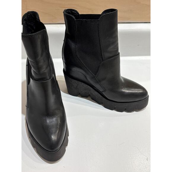 ASH Black Leather Slip On Ankle Boots Style Red Rubber Platform Wedge 5.5/6 36 - Picture 1 of 7